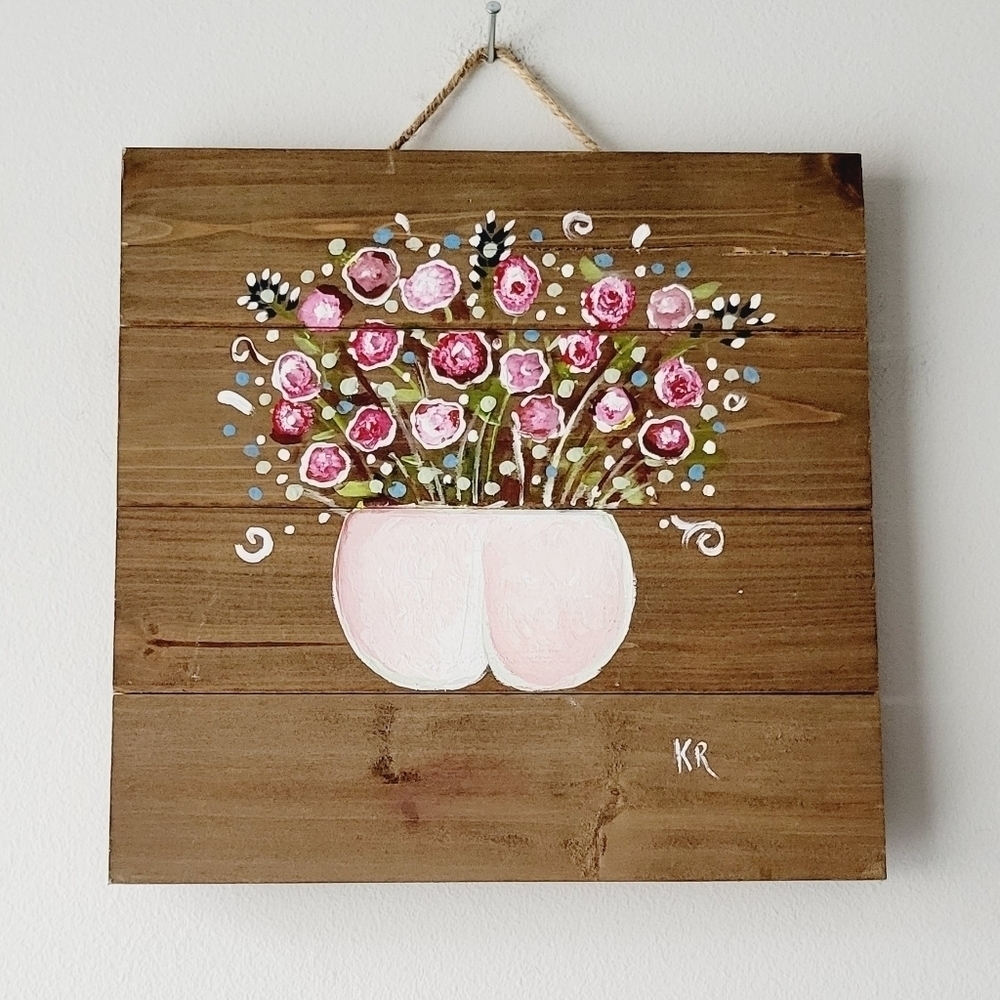 3/$25 🍓 Mini floral butt‎ pink vase acrylic painting in wood size 10"x10"